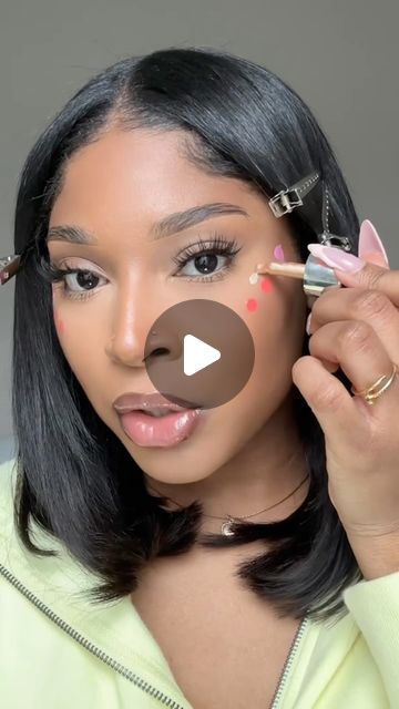 KAM <3 on Instagram: "sunset blush R U kidding?? (original @alissajanay )
@elfcosmetics “coral crush” camo blush 
@juviasplace “blush lily” liquid blush 
@iconic.london liquid illuminator 
#blush #summermakeup #makeuptutorial" Sunset Blush Makeup, Blush On Black Women, How To Apply Liquid Blush, Liquid Blush How To Apply, Festival Makeup Ideas, April Moodboard, Sunset Blush, Liquid Illuminator, Blush Trend