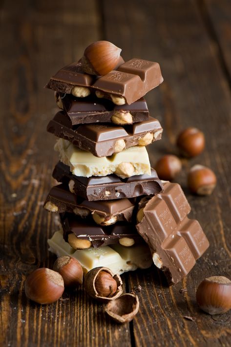 Chocolate Tumblr, Chocolate Lindt, Chocolate Cocktails, Chocolate Photos, Chocolate Pictures, Chocolate Wrapping, Chocolate Crunch, Chocolate Dreams, Chocolate World