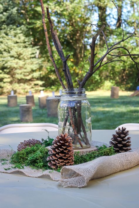 Woodland Decorations Party, Nature Themed Centerpieces, Simple Woodland Centerpieces, Nature Party Themes, Diy Woodland Birthday Decor, Woodland Birthday Centerpiece, Nature Themed Decorations, Diy Woodland Party Decor, Forest Themed Party Decorations