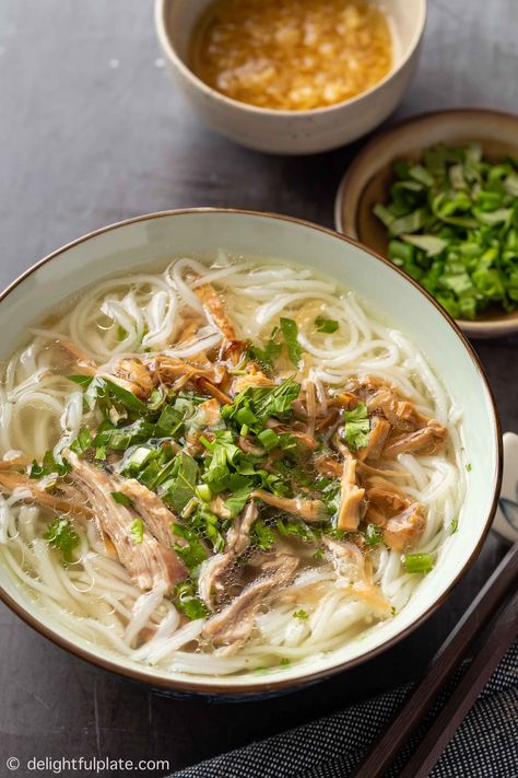 Bun Mang Vit, Bamboo Recipes, Duck Noodle Soup, Duck Rice, Rice Bowls Healthy, Noodle Soups, Vietnamese Soup, Vietnamese Noodles, Beef Pho