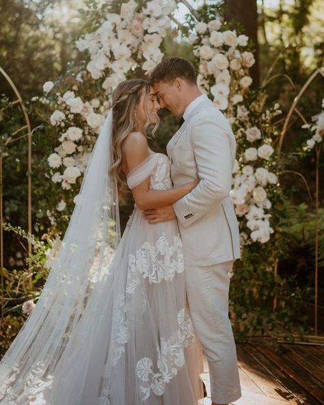 Enchanted Wedding Photos, Brooklyn Wedding Dress, Fairytale Wedding Photoshoot, Brooklyn And Dakota, Brooklyn Mcknight Wedding, Brooklyn And Bailey Wedding, Wedding Dresses Forest, Elope Photography, Forest Wedding Photos