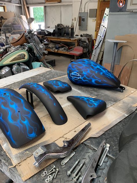 Custom Bikes Motorcycles, Choppers Motorcycles, Motorcycle Art Painting, Custom Bikes Cafe Racers, Custom Motorcycle Paint Jobs, Kustom Paint, Car Paint Jobs, Custom Motorcycles Harley, Custom Paint Motorcycle