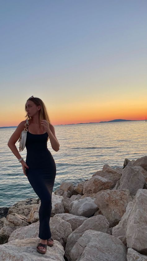 vacation sunset pic | bershka skims dress | novalja Bodycon Beach Dress, Summer Dress Photos, Summer Beach Holiday Outfits, Mexico Holiday Outfits, Classy Cruise Outfits, Classy Beach Outfits, Long Tight Dress Outfit, Summer Mexico Outfits, Dress Picture Poses Instagram