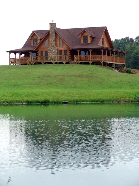 Log Home Flooring, Log Cabin House, Casas Country, Log Home Plan, Log Cabin Living, Drømme Liv, Log Home Floor Plans, Log Home Plans, Log Home Designs