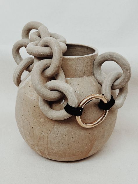 ceramic case with attached chain and brass accents Ceramic Vessels Ideas, Throwing Pottery, California Home Decor, Lamp Inspiration, Coil Pottery, Coil Pots, Diy Ceramic, Handmade Ceramics Vase, Pottery Tools