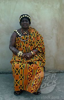 Africa | Queen Mother Wearing Traditional Ashanti Cloth. Kumasi, Ghana | ©Eye Ubiquitous Ghanian Culture, Black Nativity, African Kings, Ashanti People, Kumasi Ghana, Africa Art Design, Mother Africa, African Life, The Queen Mother