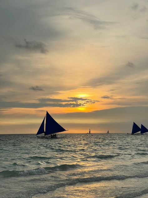 Nature, Sunset In Boracay, The Lind Boracay, Boracay Photography Beaches, Boracay Philippines Aesthetic, Boracay Pictures, Boracay Photography, Boracay Aesthetic, Philippines Summer