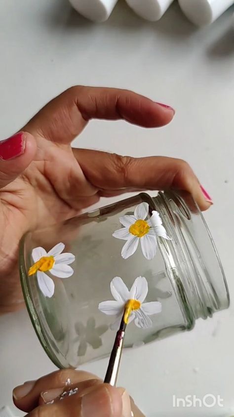 Cute jar painting idea 💞✨ Chaleya 💞❤️ Go with the trend #chaleya #cutediy #jarpainting #bottleart #bottlepainting #bestfromwaste… | Instagram Painting A Glass Jar, Candle Jars Painted, Painting Ideas For Bottles, Cute Jar Designs, Diy Wood Painting Ideas, Cute Room Decor Aesthetic Diy, Diy Jars Painting Aesthetic, Glass Art Ideas Painting, Mason Jar Painting Ideas Simple