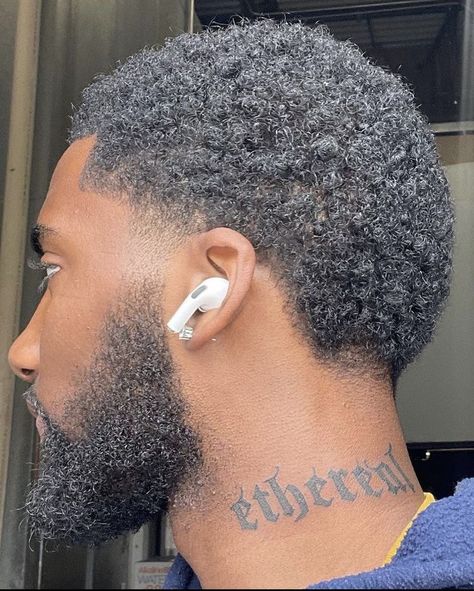 Taper Fade With Beard, Tapered Haircut Black, Low Taper Haircut, Afro Hair Fade, Afro Fade Haircut, Taper Fade Afro, Low Cut Hairstyles, Taper Fade Short Hair, Low Taper Fade Haircut