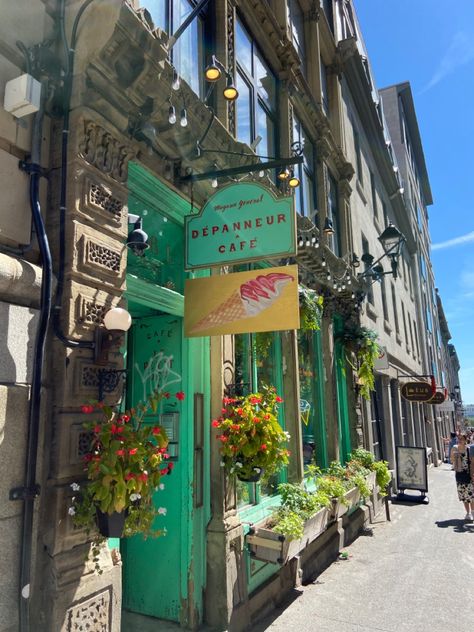 A random cafe in Montreal Montreal Places To Visit, Montreal In Summer, Montreal City Aesthetic, Summer In Montreal, Montreal Summer Aesthetic, Old Montreal Aesthetic, Canada Aesthetic Summer, Quebec City Aesthetic, Montreal Canada Summer