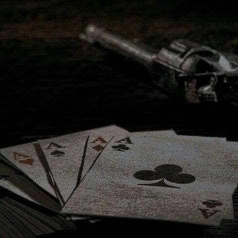 Old Gambling Aesthetic, Dark Cards Aesthetic, Pokerface Aesthetic, Gambling Aesthetic Vintage, Play Cards Aesthetic, Playing Cards Aesthetic Dark, Cards Dark Aesthetic, Gambler Aesthetic, Aesthetic Playing Cards