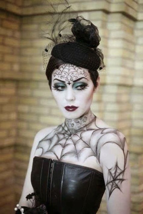 Creative Halloween Makeup, Black Widow Costume, Halloweenský Makeup, Make Carnaval, Creepy Halloween Makeup, Spider Costume, Looks Halloween, Amazing Halloween Makeup, Halloween Makeup Inspiration