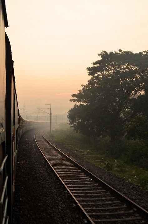 Morning on the #Rails Tumblr, Nature, Google Backgrounds, Photo Editing Websites, Train Video, Blur Photo Background, Train Photography, Insta Profile Pic, Train Journey