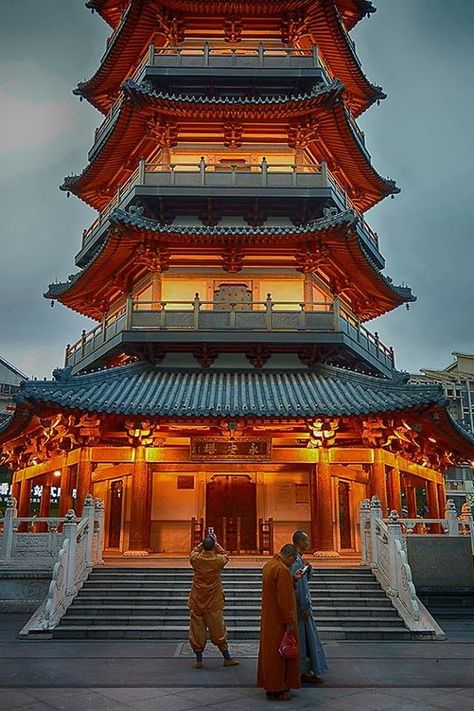 Buddhist Temple, Anting, China Street Photography, One Day, Buddhist Temples, Get Off Work, Meditation Center, Off Work, Buddhist Temple, Place Of Worship, Go Around