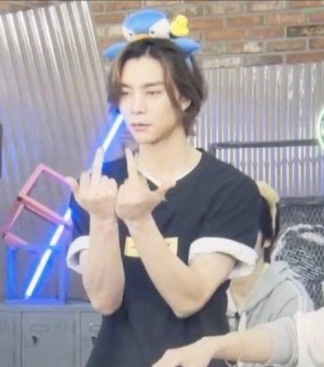 Chica Dark, Nct 127 Johnny, Johnny Nct, Anak Manja, Johnny Suh, Nct Johnny, Memes Kpop, Cartoon Jokes, Meme Faces