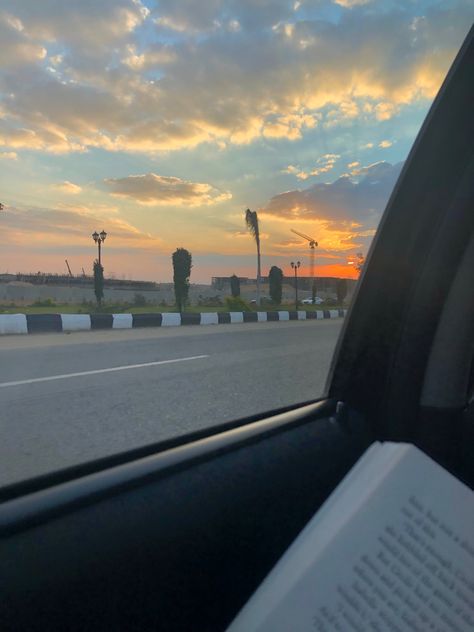 #sunset #car #ride #plants #book #view #aesthetic Nature, Riding A Car Aesthetic, Car Journey Aesthetic, Sunset Car Ride, Car Ride Aesthetic, View Aesthetic, Car View, Study Desk Decor, Food Aesthetics