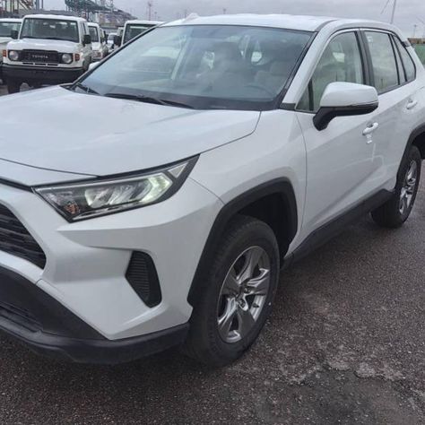 Toyota - Rav4 2.0L Petrol Automatic. 2023 NEW. Electric windows, Roof bars, Leather gear lever,... #toyota #rav4 #transautomobile #new #export #africa #belgium #car #voiture #3161 Leather, Toyota Rav 4, Leather Gear, Toyota Rav4, Belgium, Roof, Toyota, Quick Saves