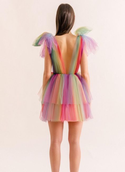 Tiered Tulle Dress, Lirika Matoshi, Fest Outfits, Camila Morrone, Diy Vetement, Rainbow Dress, Flirty Dresses, Ffa, Organza Fabric