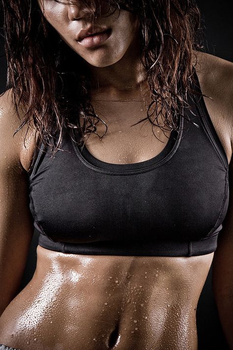 Is It Normal to Sweat So Much? Sweating Too Much, Heavy Sweating, Girl Sweat, Body Sweat, Breathable Clothes, Sweat Workout, Sweaty Workouts, Excessive Sweating, Fit Chicks