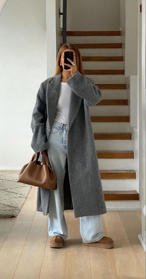 Autumn Outfits, Swedish Style Fashion, Korean Fall Fashion, Buty Ugg, Alledaagse Outfits, Cold Outfits, Chic Fall Outfits, Style 2024, Fashion 2024
