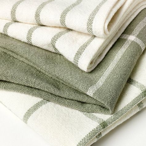 Aesthetic Kitchen Towels, Green Kitchen Towels, Aesthetic Kitchen, Green Towels, Green Hues, Kitchen Design Decor, Kitchen Inspo, Green Interiors, Green Decor