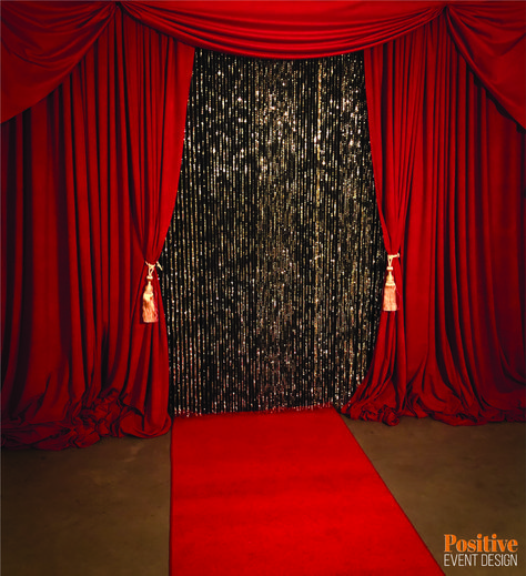 Red Carpet photo booth with gold beaded drapes Beaded Drapes, Hollywood Red Carpet Theme, Hollywood Red Carpet Party, Hollywood Decorations, Red Carpet Photo Booth, Hollywood Sweet 16, Old Hollywood Prom, Red Carpet Decorations, Red Carpet Theme Party