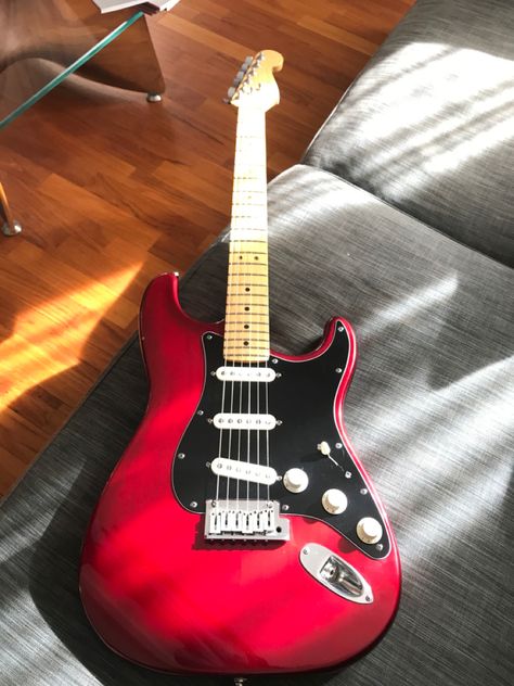 Candy Apple Red Stratocaster, Electric Guitar Stratocaster, Red Stratocaster, Squier Affinity Stratocaster, Guitar Aesthetic, Red Guitar, Fender Electric Guitar, Pedal Board, Guitar Collection