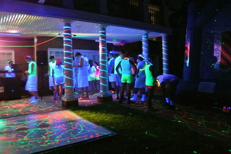 OUTDOOR DANCE PARTY | We purchased two moonbounces for the party... well, one bouncy house ... Neon Pool Parties, Light Up Balloons, Neon Birthday Party, Glow In Dark Party, Glow Birthday Party, Neon Birthday, Blacklight Party, Glow Birthday, Bouncy House