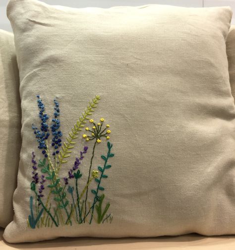 Meadow Embroidery, Floral Embroidery Designs, Freehand Sketch, Hand Embroidered Pillow, Bordados Tambour, Cushion Embroidery, Hand Embroidered Pillows, Pillow Embroidery, Flower Meadow
