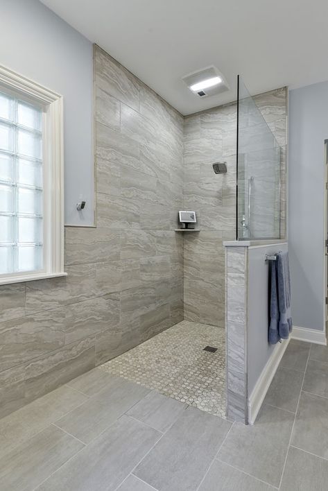 Refreshing Curbless Showers and Their Benefits - Sebring Design Build Walk In Shower With Dog Wash, Bathroom Cabinets Ideas, Doorless Shower Design, Makeover Kamar Mandi, Accessible Bathroom Design, Ideas Baños, Doorless Shower, Bathroom Shower Design, Accessible Bathroom