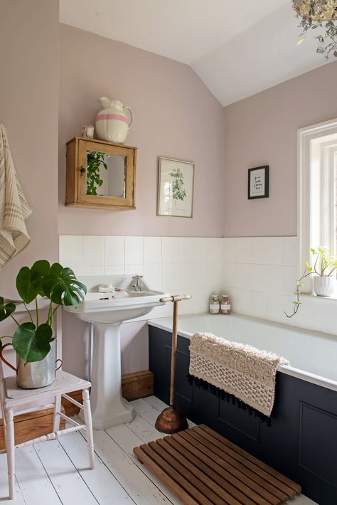 Rustic Bathrooms, Cottage Bathroom, Bathroom Color, Georgian Homes, Upstairs Bathrooms, Pink Bathroom, Bathroom Colors, House Bathroom, Painting Bathroom