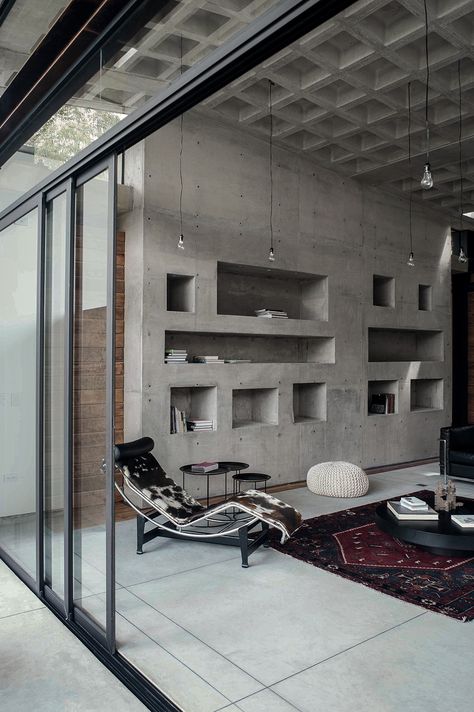 Brutalism Interior, Brutalist House, Brutalist Interior, Brutalism Architecture, Concrete Interiors, Brutalist Design, Concrete Architecture, Concrete Houses, Concrete Home