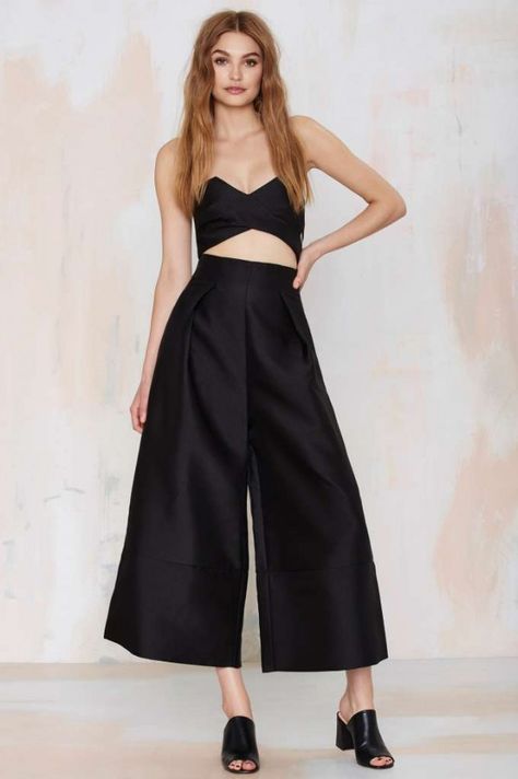 Fancy Fits, Vetements Clothing, Solace London, Black White Jumpsuit, Black Wardrobe, Gala Outfit, Pastel Dress, Stunning Style, Jumpsuit Dressy