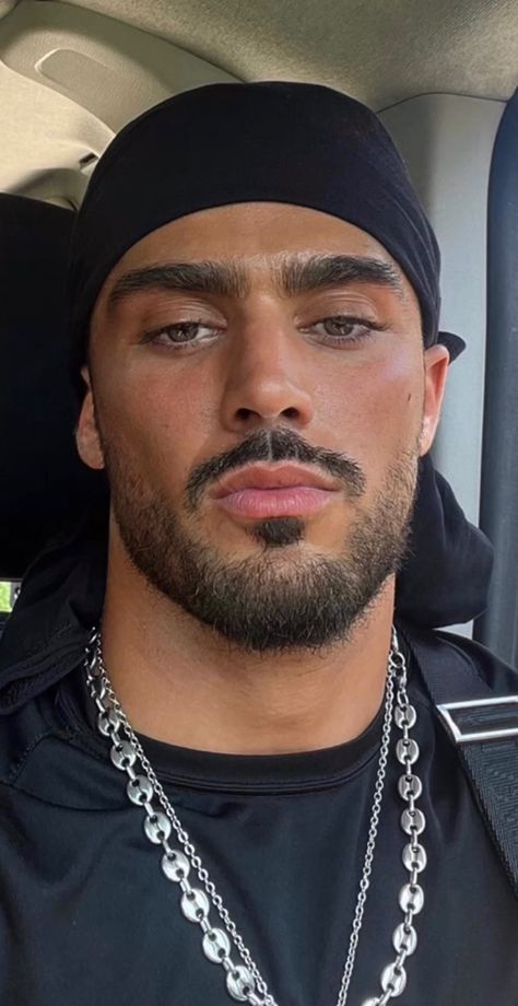 • @hernightskyy • Italian And Black Mixed Men, Moroccan Men Handsome, Greek Men Handsome, Fine Italian Men, Handsome Latino Men, Arab Men Aesthetic, Light Skin Man, Fine White Men, Arabic Boy