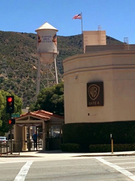 Los Angeles, Warner Bros Aesthetic, Film Major, Actor Aesthetic, Warner Brothers Studio Tour, Warner Brothers Studio, Work Vision Board, March Break, Career Vision Board