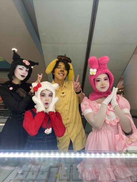 3 Person Cosplay Ideas, Cosplays For Trios, Hello Kitty And Friends Costume, Costume Matching Friends, 4 Costume Ideas Group Of, Sanrio Group Costume, Sanrio Cosplay Group, Bestie Cosplay Ideas, 4 Matching Halloween Costumes