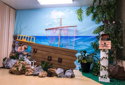 VBS "Shipwrecked" revised display Boat Stage Prop Set Design, Diy Shipwreck Decor, Shipwreck Diy, Shipwrecked Vbs Decorations, Diy Shipwreck, Tide Pool Decorations, Shipwreck Decor, Breaker Rock Beach Vbs 2024, Shipwreck Vbs