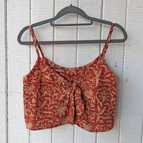 Spaghetti strap cotton crop top with tie. Terra Cotta with Indian block print floral. Crop Top For Jeans Indian, Ikat Crop Top, Block Print Top Designs, Indian Crop Top Designs, Teri Ore, Crop Top Western, Indian Crop Top, Ethnic Crop Top, Indian Crop Tops