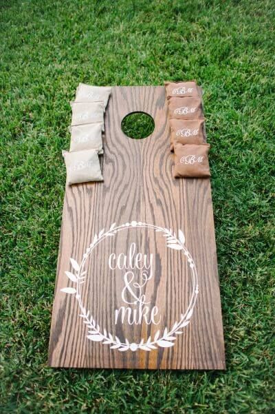 Romantic Weddings, Rustic Wedding Decorations, Wedding Games, Backyard Wedding Decorations, Rustic Backyard, Inexpensive Wedding, Wedding Activities, Future Wedding Plans, Rustic Wedding Decor