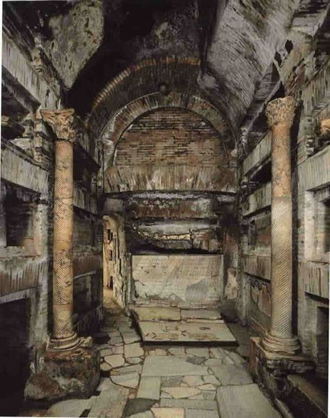 Rome Italy, Pompeii, Ancient Architecture, Rome Catacombs, Visit Rome, The Catacombs, Art Antique, Ancient Rome, Ancient Romans