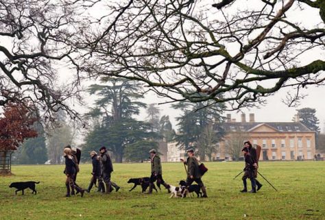 Hunting season Hunting Party, Lord Grantham, Countryside Fashion, Farm Fashion, Hedera Helix, Hunting Life, English Manor, British Countryside, The Fox And The Hound