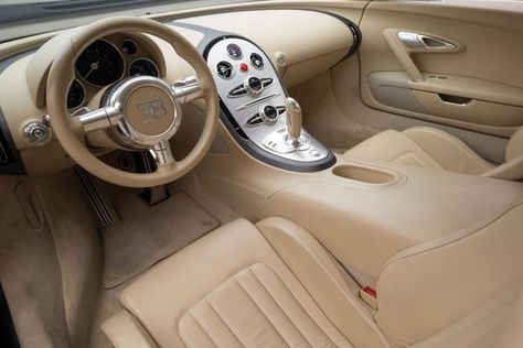 Bugatti Veyron, Bugatti Veyron Interior, Cream Car, French Luxury Brands, Interior Car, Car Interior Design, Car Interiors, Bugatti Chiron, Pretty Cars