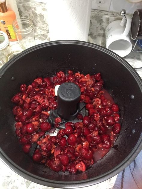 Jelly Maker, Jam Canning, Wartime Recipes, Frozen Fruit Recipes, Cherry Jam Recipes, Jam Maker, Canning Jam Recipes, Fruit Butter, Cherry Preserves