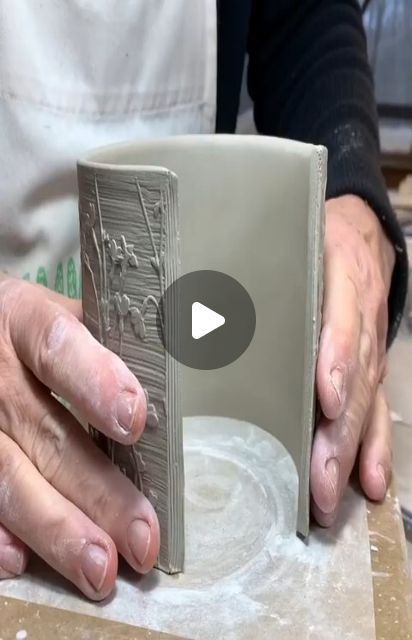 Glaze For Pottery Ideas, New Clay Ideas, Beginning Ceramics, Hand Building Pottery Ideas Inspiration, Easy Handbuilding Pottery Ideas, Hand Built Pottery Mugs, Whimsical Pottery Ideas, Handmade Vases Pottery, Pottery Hand Building Ideas