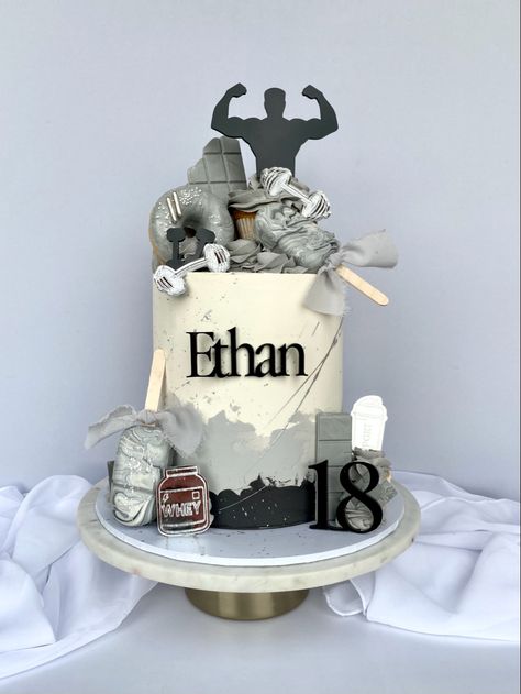 Birthday Cake For Gym Lovers, Gym Themed Cake For Men, Gym Cake For Men, Gym Cake Ideas For Men, 21st Birthday Cake Ideas For Guys, Gym Theme Cake, 18th Birthday Cake For Guys, Gym Cakes, 40th Birthday Cakes For Men