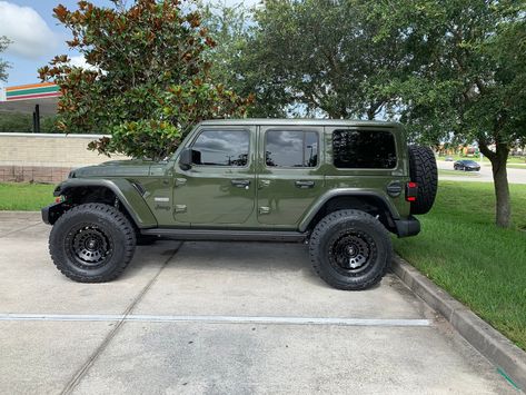 Olive Green Jeep Rubicon, Dark Green Jeep Wrangler, Green Jeep Wrangler Aesthetic, Green Jeep Aesthetic, Sage Green Jeep Wrangler, Sage Green Jeep, Olive Green Jeep, Dark Green Jeep, Jeep Wrangler Green