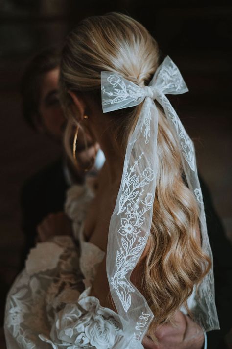 Big Bow Wedding Hair, Wedding Hair Ponytail With Bow, Ribbon In Hair Wedding, Hair Ribbon Wedding, Wedding Dress With Bow In Hair, Bridal Bows Hair, Wedding Hair Bows Brides, Wedding Hair With A Bow, Ribbon Bridal Hair