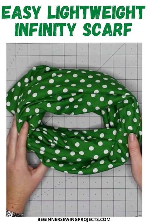 Beginner Sewing Projects, Scarf Sewing, Infinity Scarf Tutorial, Scarf Sewing Pattern, Simple Sewing Tutorial, Sewing Shorts, Infinity Scarf Pattern, Simple Scarf, Scarf Tutorial