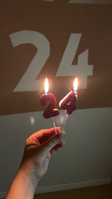 Happy 24th Birthday, Happy Birthday Decor, Birthday Shots, Simple Birthday Decorations, Cute Birthday Pictures, Birthday Captions Instagram, 21st Birthday Photoshoot, Birthday Ideas For Her, Happy Birthday Posters