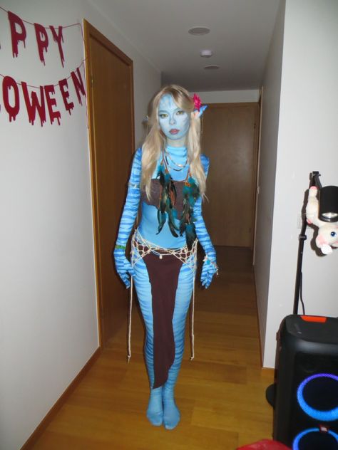 Avatar halloween costume Avatar Costume Women, Avatar Halloween Costumes, Avatar Halloween Costume, Avatar Costume, Avatar Halloween, Avatar Makeup, Cosplay Ideas Women, Avatar Costumes, Avatar Cosplay